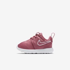(NEW ) NIKE, ROSHE ONE (TDV)